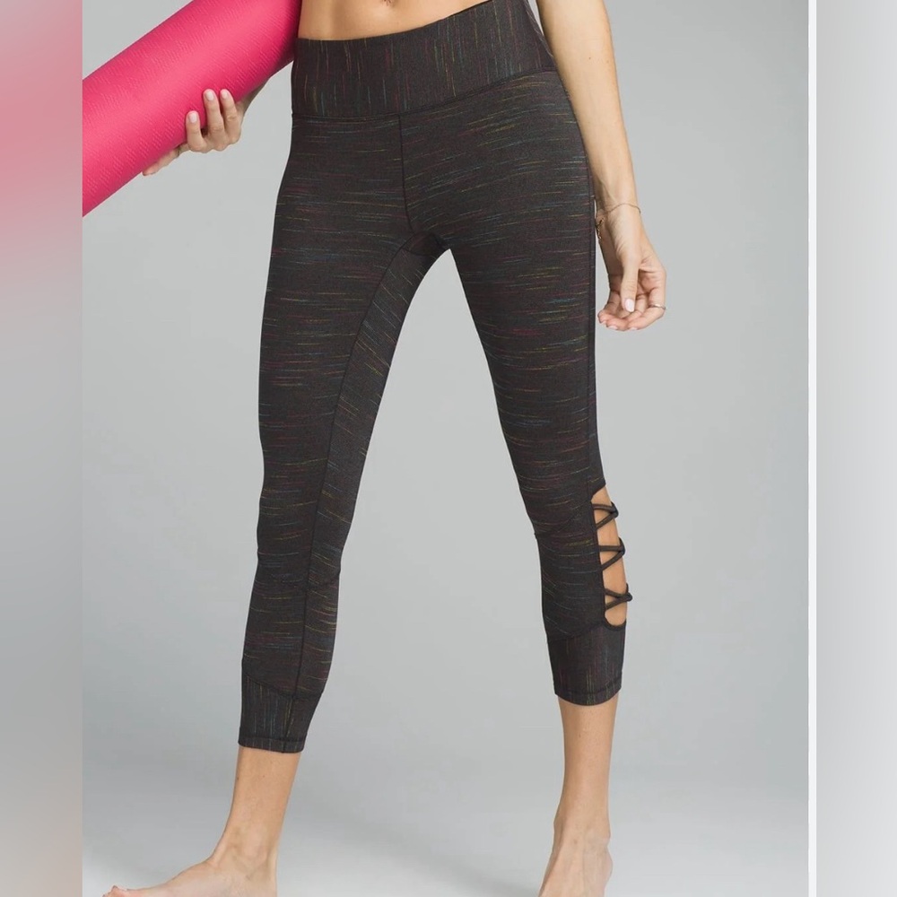 Prana Itzel Capri Yoga Workout Leggings Pants Cutouts Size Medium